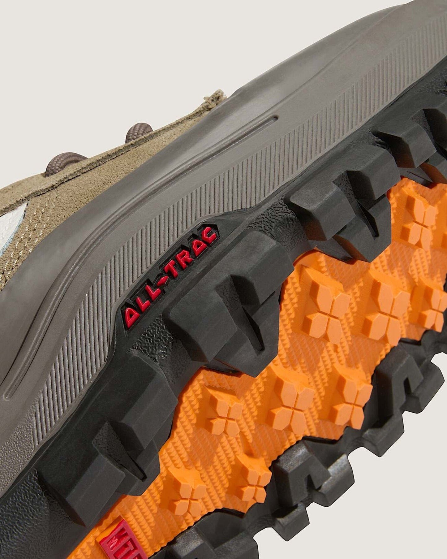 VANS - U MTE™ SK8-HI® GORE-TEX® INSULATED